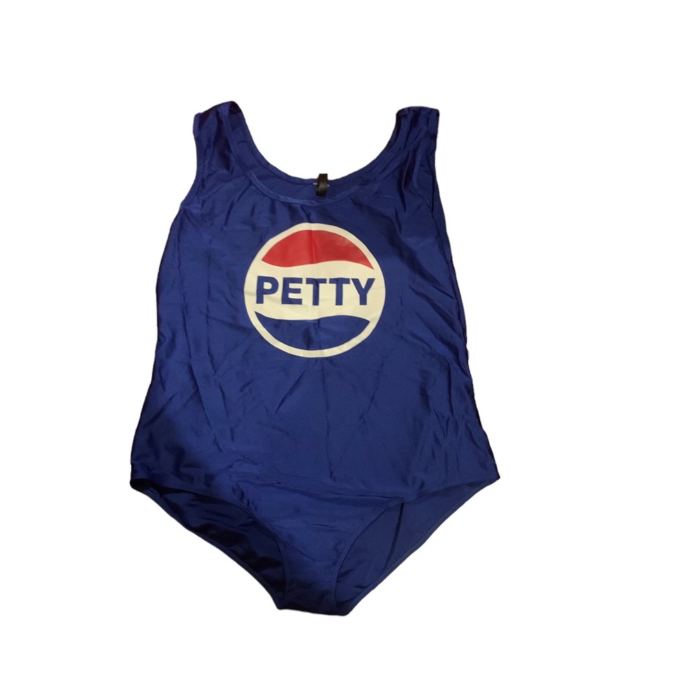 Plus-size Women’s Petty Swimsuit